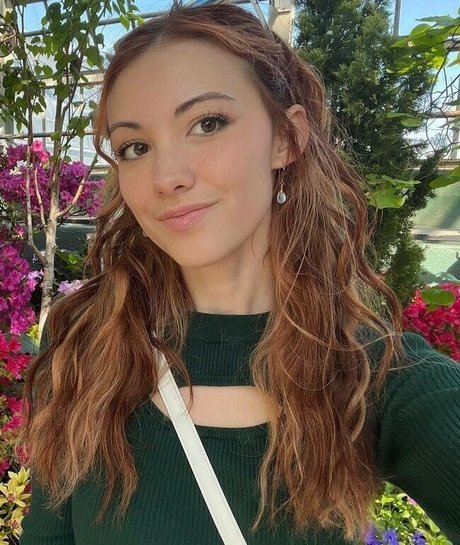 Echochlo pornstar adult picture