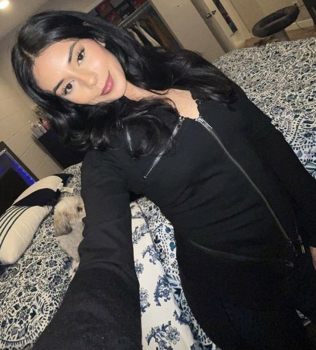 itssm1rks model nude img