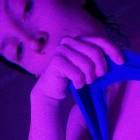 Olya Holmes star top photos