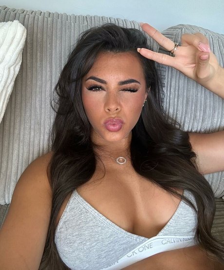 Paige Thorne beautiful actress img