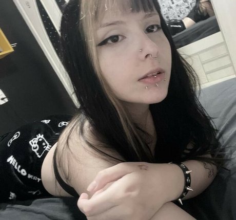 scaringthehoez model perfect pics