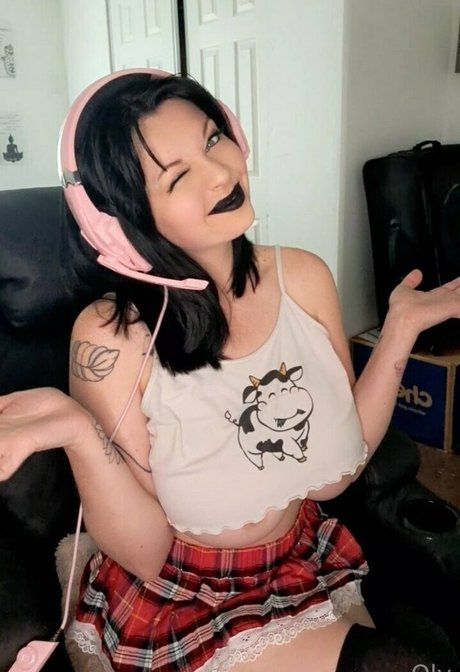 youcancallmeoly model xxx pictures