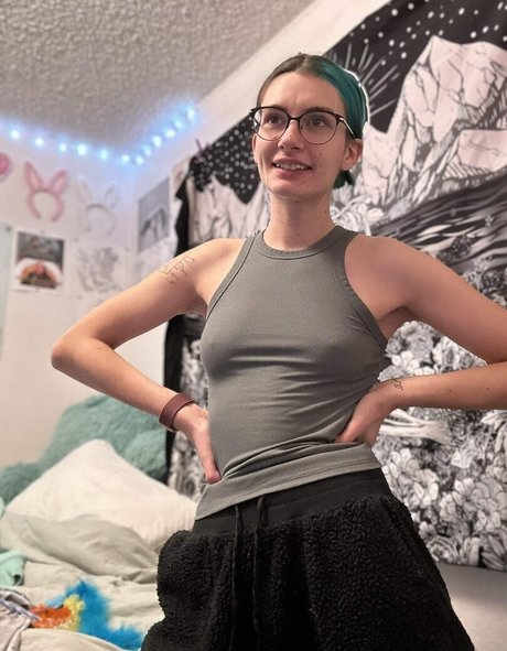 Bitterbich pretty actress photos