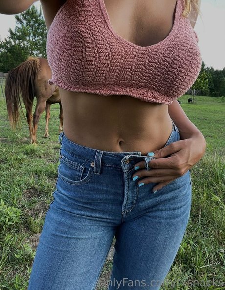 txsnacks nudes star pictures