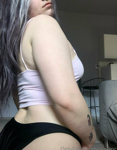 au dpc nude star img