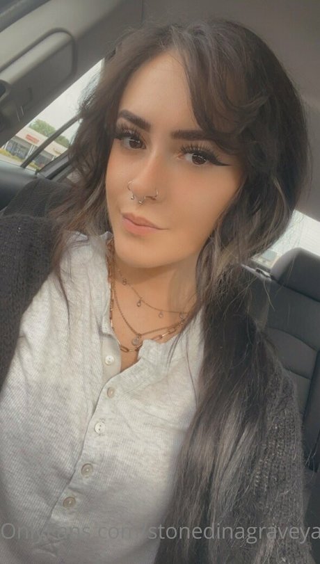 stonedinagraveyard pornographic star galleries