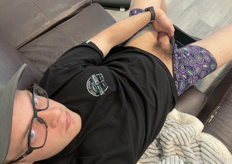 heyitskalen pornstar erotic picture