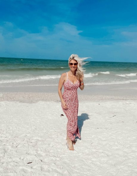 Liz Wheeler model sex pics