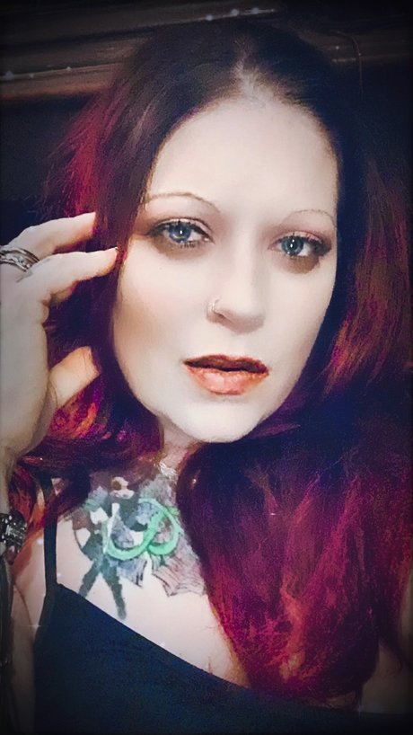 Mistress Heather perfect model picture