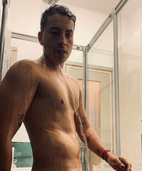 MITCHIEL BRAVO xxx star pics