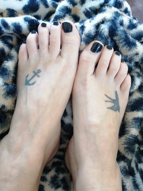 Margpoulette xxx model pictures