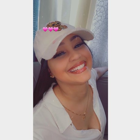 Saidy Mer model adult archive