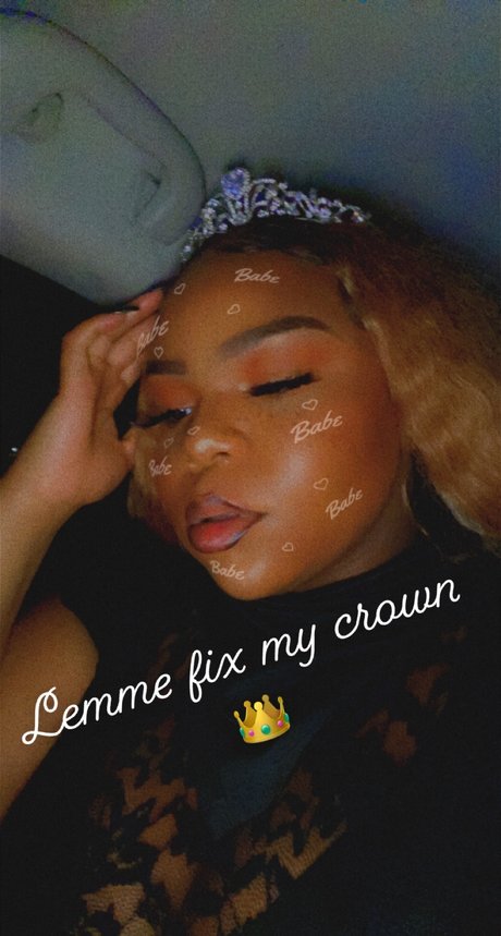 GoddessLuxx star sexy picture