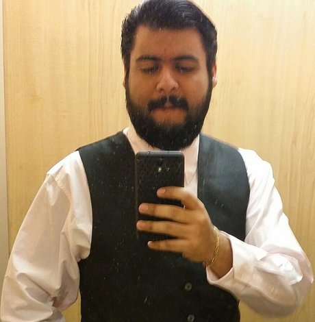 Chunky Caramel model naked photo