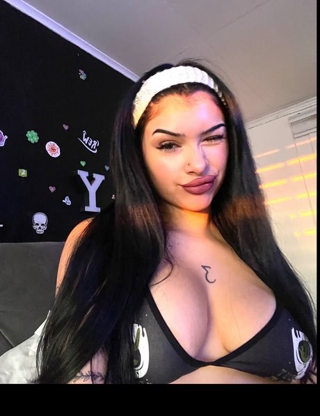 Yanara Cifuentes pornstar nudes pic