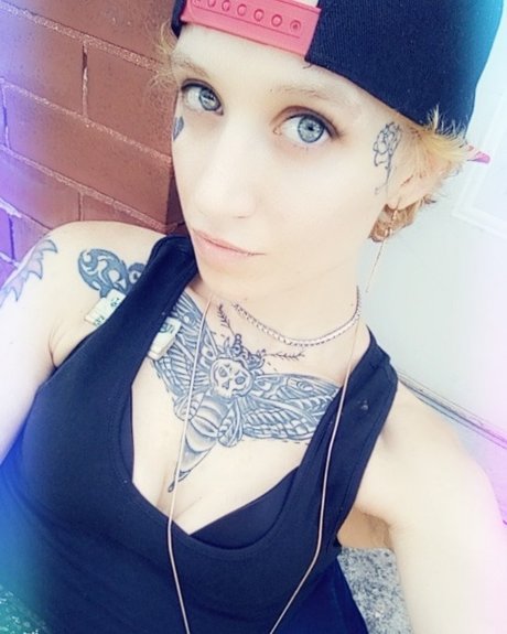 Zaddy Da Baddy model sexy photos