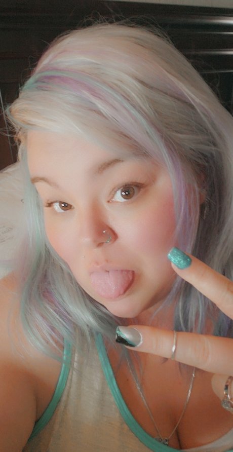 Veronica Jackson model nice img