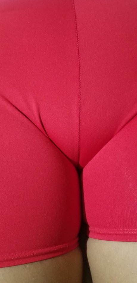 La i a Sexy erotic actress picture