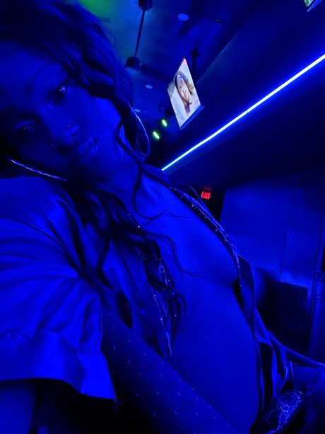 It s a in da Kilo amp amp I call ha Karma Lu perfect star galleries