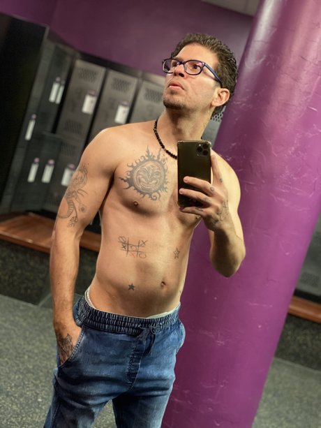 Mr bellakeu model high quality pic