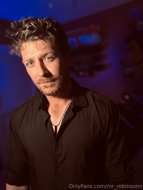 Mr Robinson high quality model image