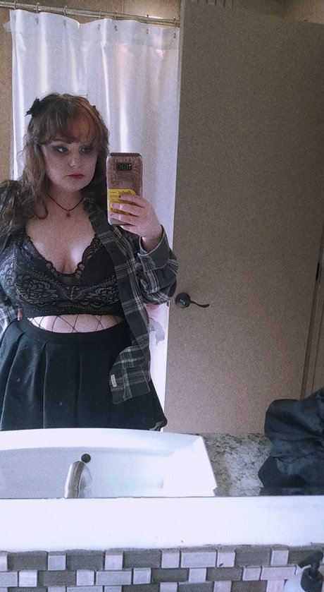 Milly Charlotte Rose model art picture