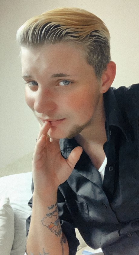 Mr Mom27 top model image