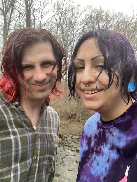 The lovers Ari n Robin model nudes images