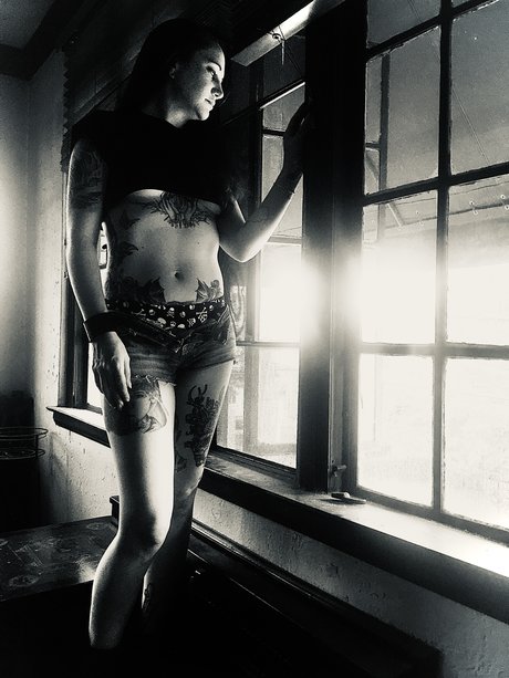 MizzMorrigana pornstar art galleries