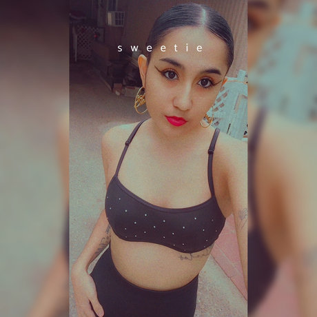 Vause hot star gallery