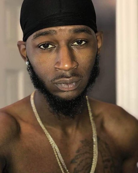 Long Stroke King nudes star image