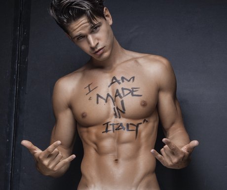 Andreas Private_ star erotic photo