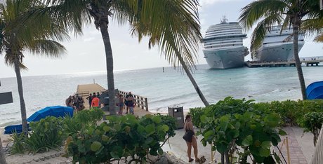 Yurrr top actress photos