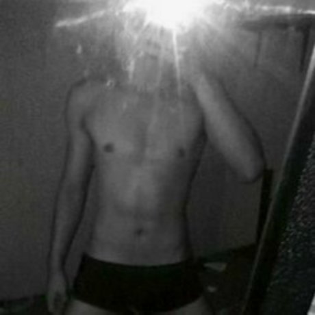 Happy pin_ hot star photo