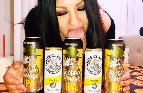 Naughty bites_ beautiful actress pictures