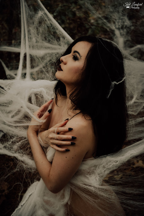 The Siam Fox model pics