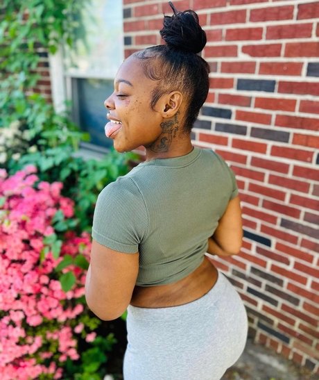 Bigbootylay sexy model archive