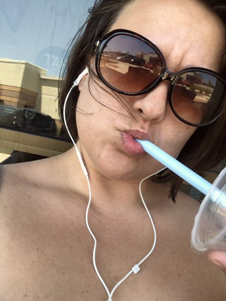 Peachyv113 hd pornstar picture