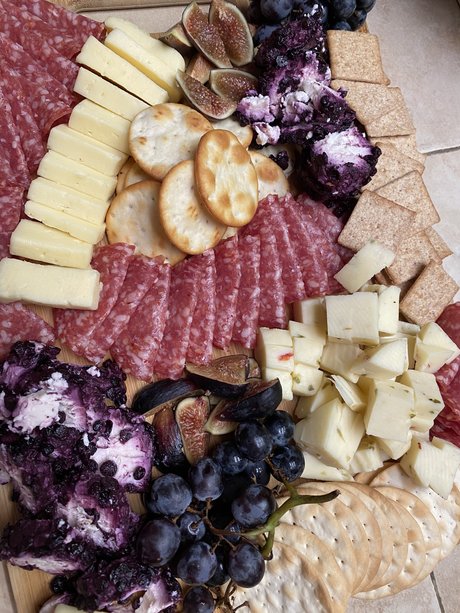 Queenash eats model art images