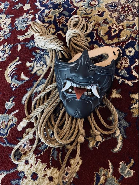 Threads and Tomes model xxx image