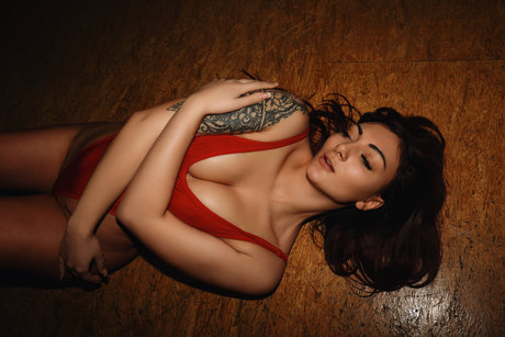 Jules2000 beautiful actress picture