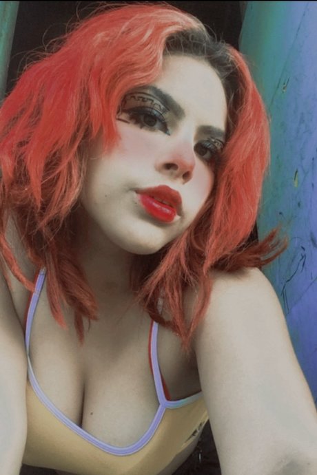 Jeimy Leon exclusive star images