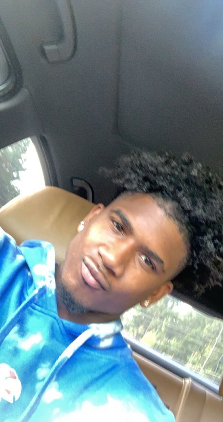 Slim BREEZY erotic model img