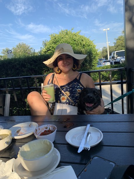 Juicyxtrip model top picture