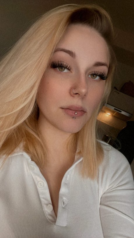 Laura Vinora star perfect gallery