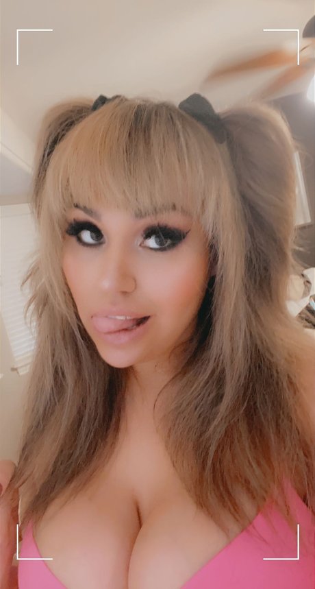 ShesXmagic exclusive star images