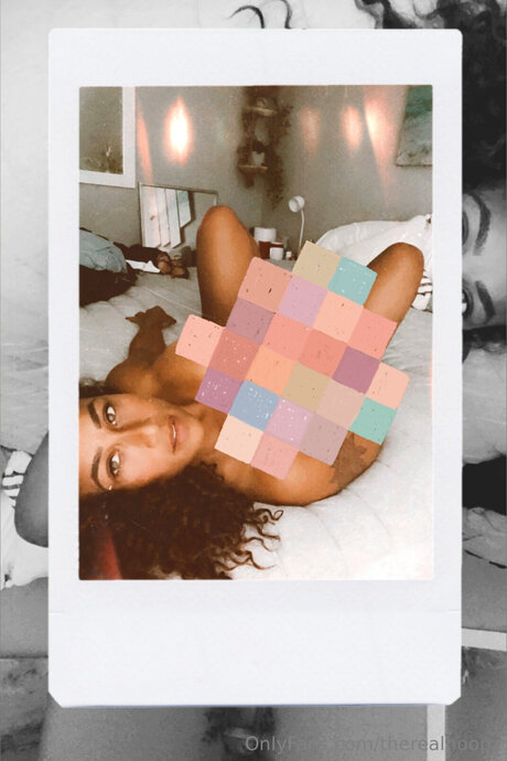 Hoopz beautiful model gallery