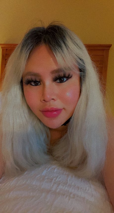 Queen Patricia nice model photos