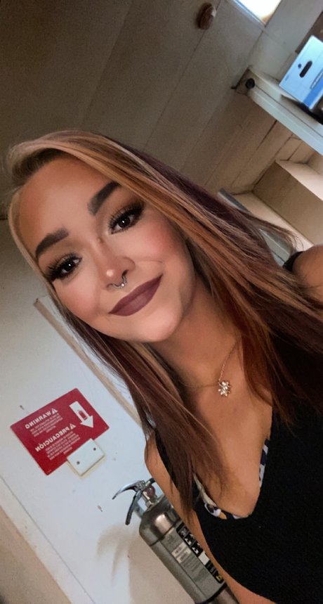 KayLeigh model perfect archive