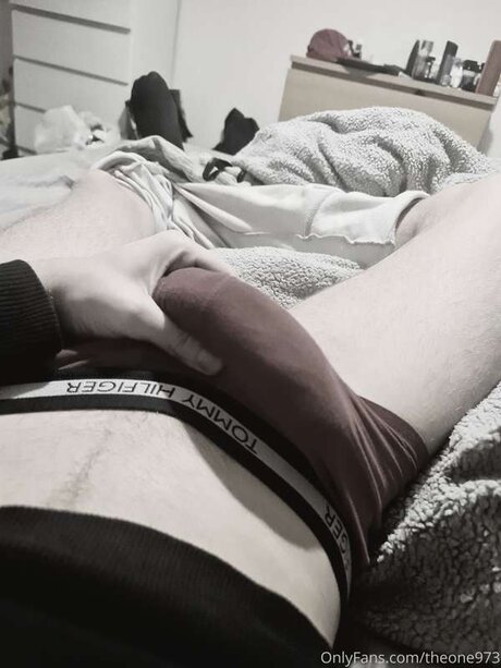 SB TOP 6_ nude model image